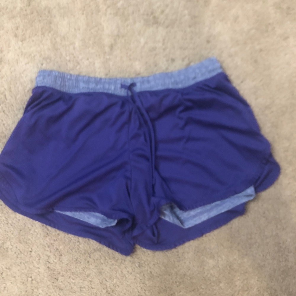 Champion Women's Size large Athletic Shorts